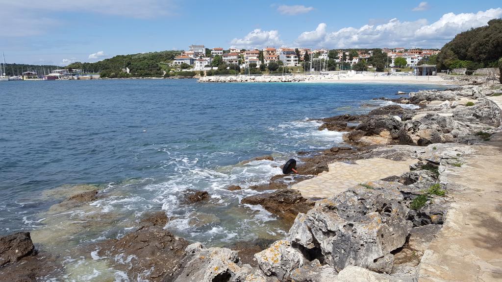 Apartments Seafront Villa プーラ エクステリア 写真